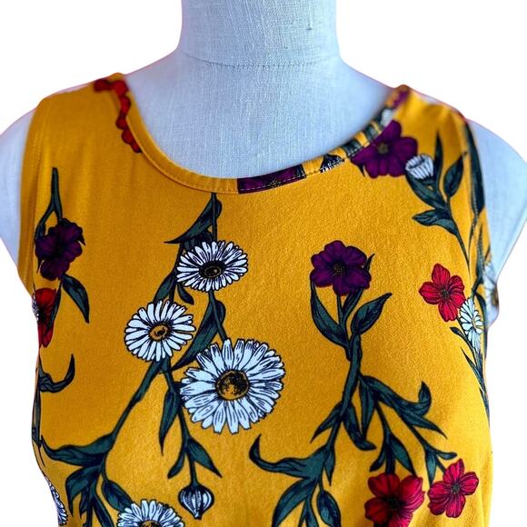 Womens Top Size Medium Yellow Floral Lace Back Tie Front Twee Indie Professional - Picture 4 of 8